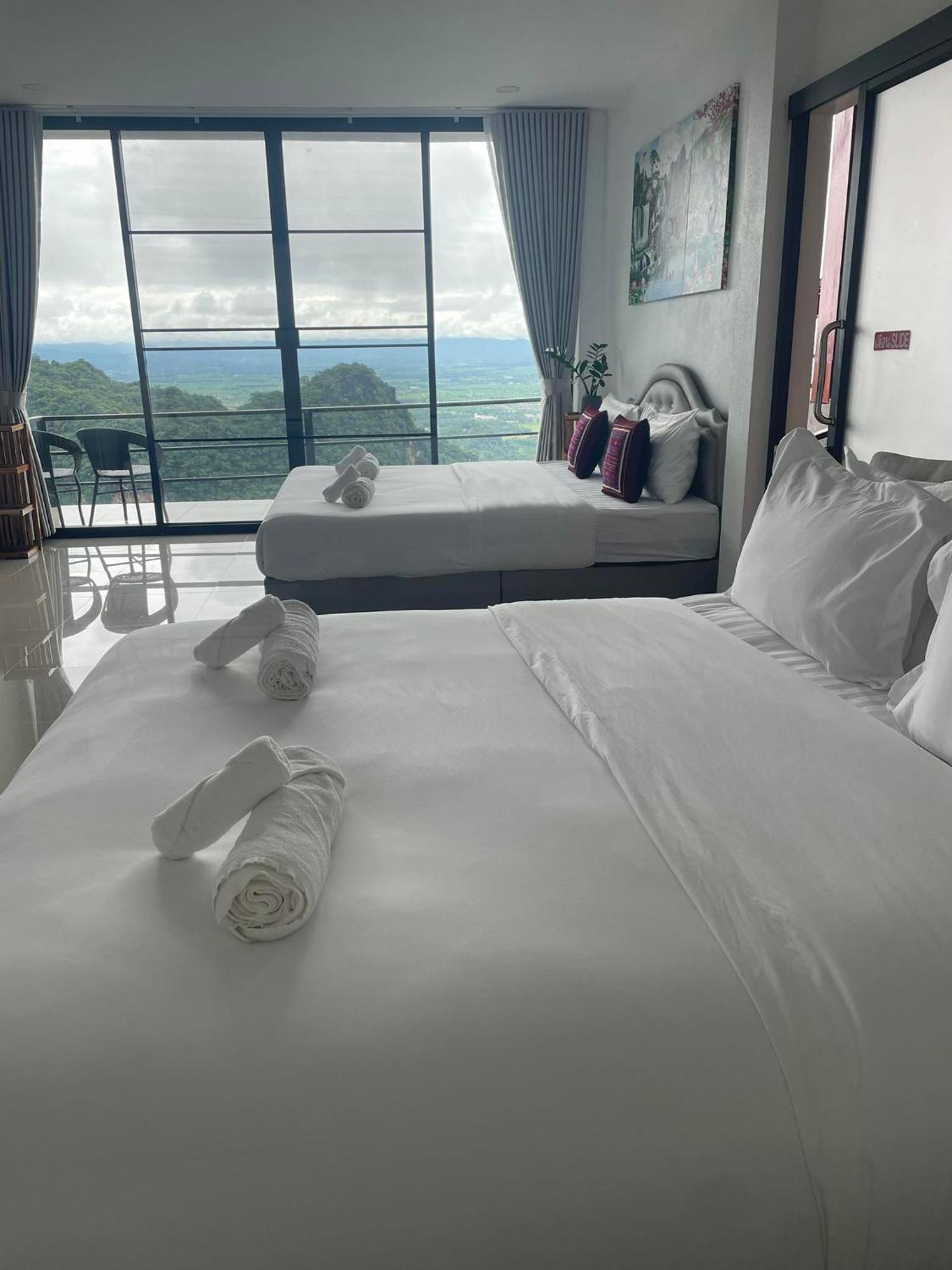 Bed and Breakfast Oasis Phamee Ban Pha Mi Exterior foto